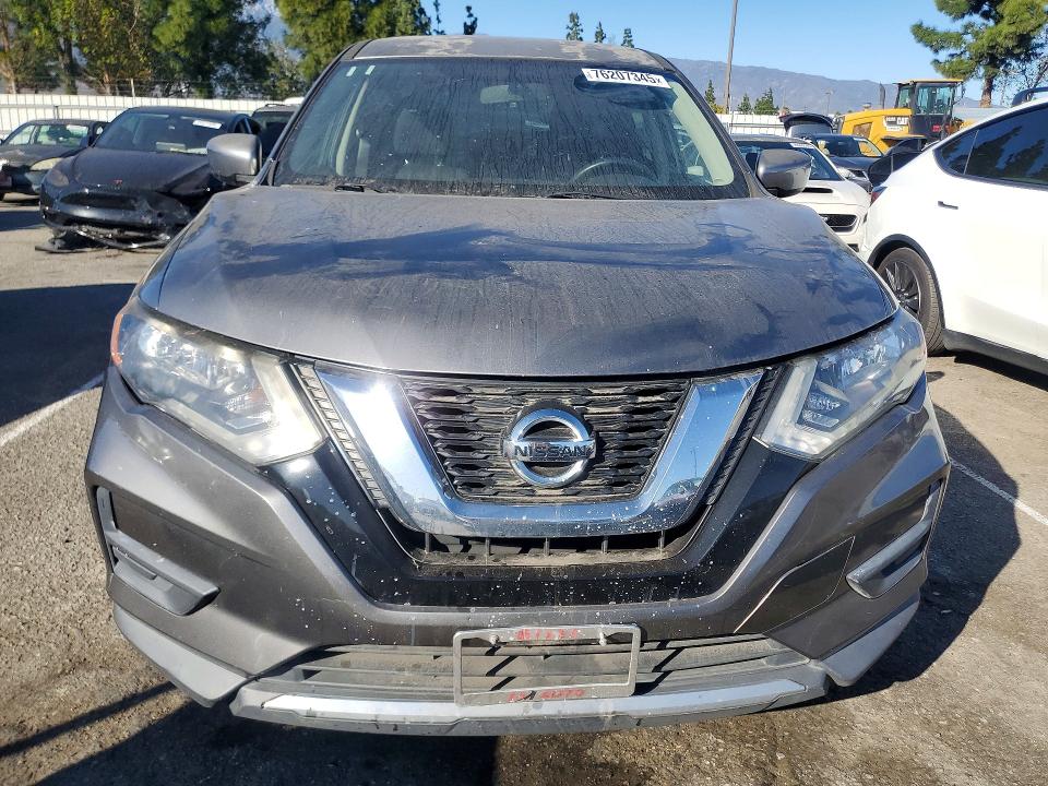 Photo 5 from auction – 2017 NISSAN ROGUE S with VIN KNMAT2MT6HP542055
