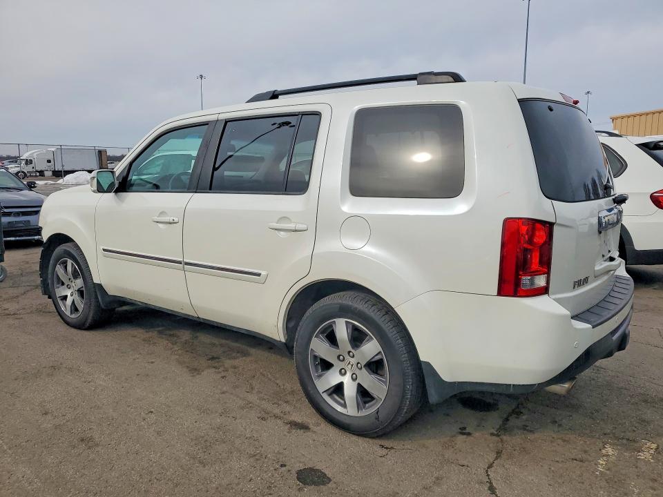 Photo 2 from auction – 2014 HONDA PILOT TOUR with VIN 5FNYF4H94EB041235