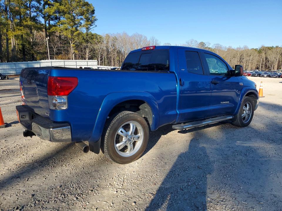 Photo 3 from auction – 2007 TOYOTA TUNDRA DOU with VIN 5TFBV54137X012980