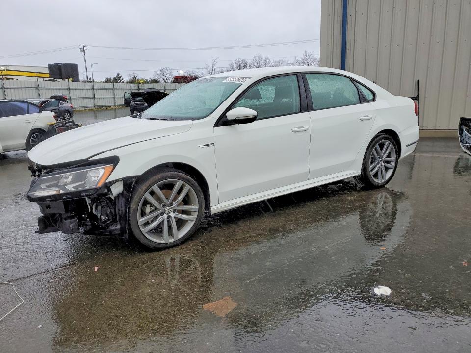 VOLKSWAGEN PASSAT 2018 with VIN 1VWAA7A38JC008055 - Photo from auction