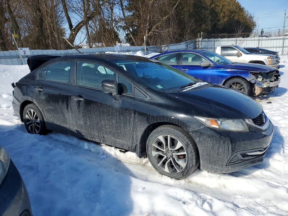 Photo 4 from auction – 2015 HONDA CIVIC with VIN 2HGFB2F52FH002325