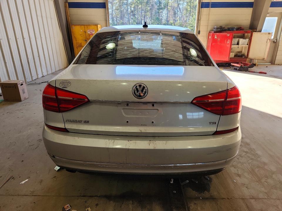 Photo 6 from auction – 2016 VOLKSWAGEN PASSAT with VIN 1VWBS7A33GC032435
