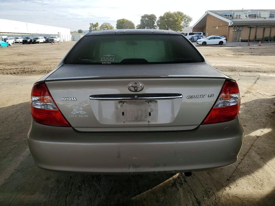 Photo 6 from auction – 2003 TOYOTA CAMRY with VIN 4T1BE32K63U688511