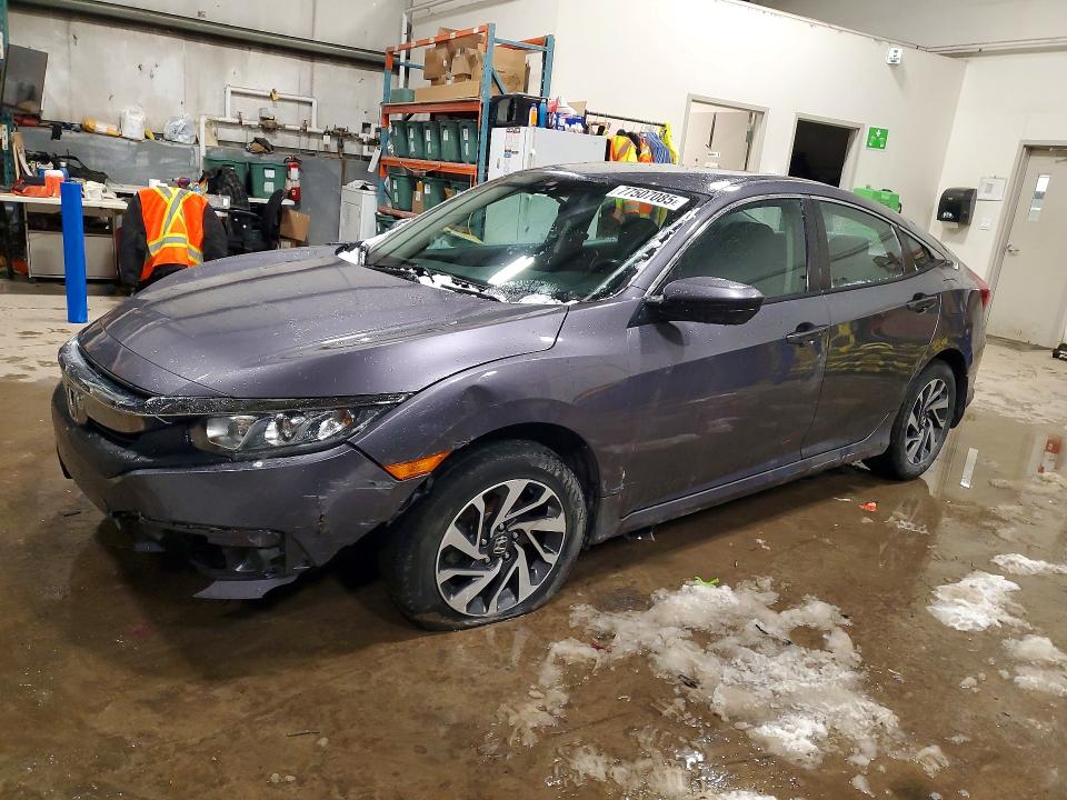 HONDA CIVIC 2018 with VIN 2HGFC2F62JH036490 - Photo from auction