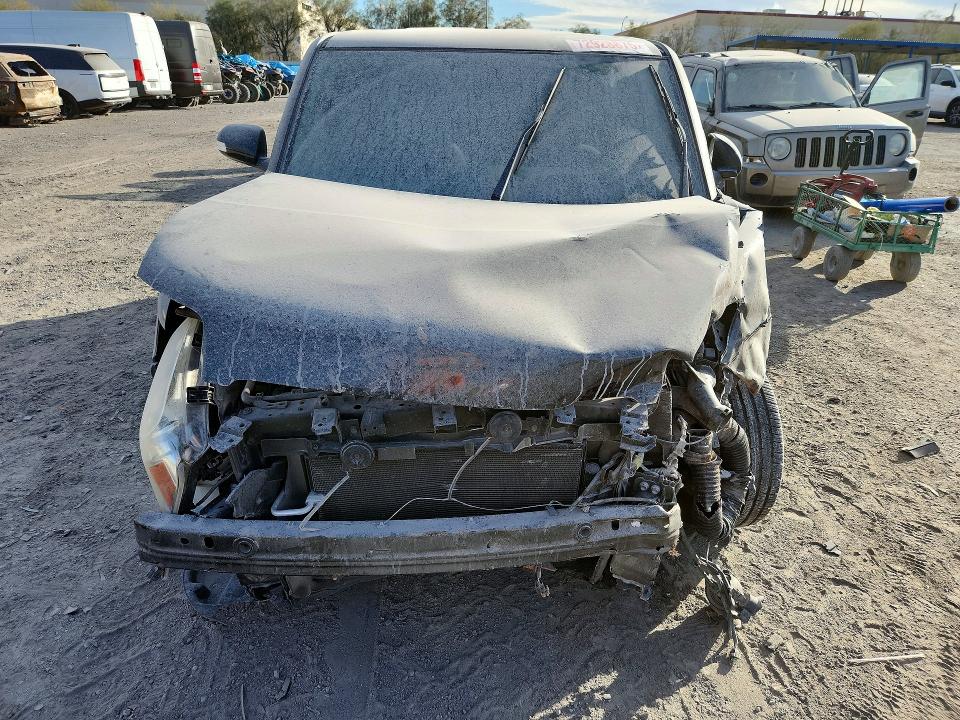 Photo 5 from auction – 2009 TOYOTA SCION with VIN JTLKE50E891074409