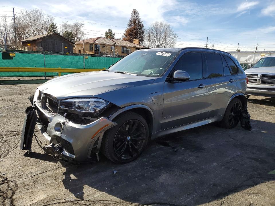 BMW X5 2018 with VIN 5UXKT0C56J0W02909 - Photo from auction