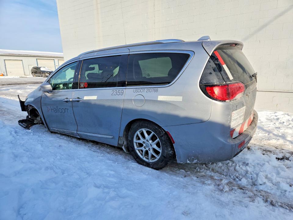 Photo 2 from auction – 2020 CHRYSLER PACIFICA T with VIN 2C4RC1BG0LR280432
