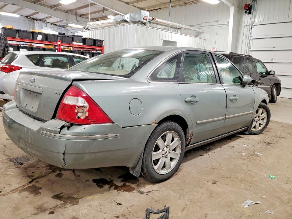 Photo 3 from auction – 2005 FORD FIVE HUNDRED with VIN 1FAFP27105G132129