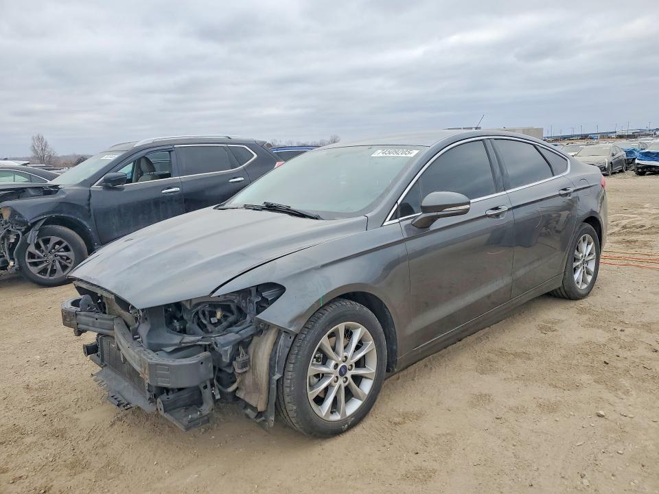 FORD FUSION SE 2017 مع رقم تعريف المركبة 3FA6P0HD7HR351647 - صورة من المزاد