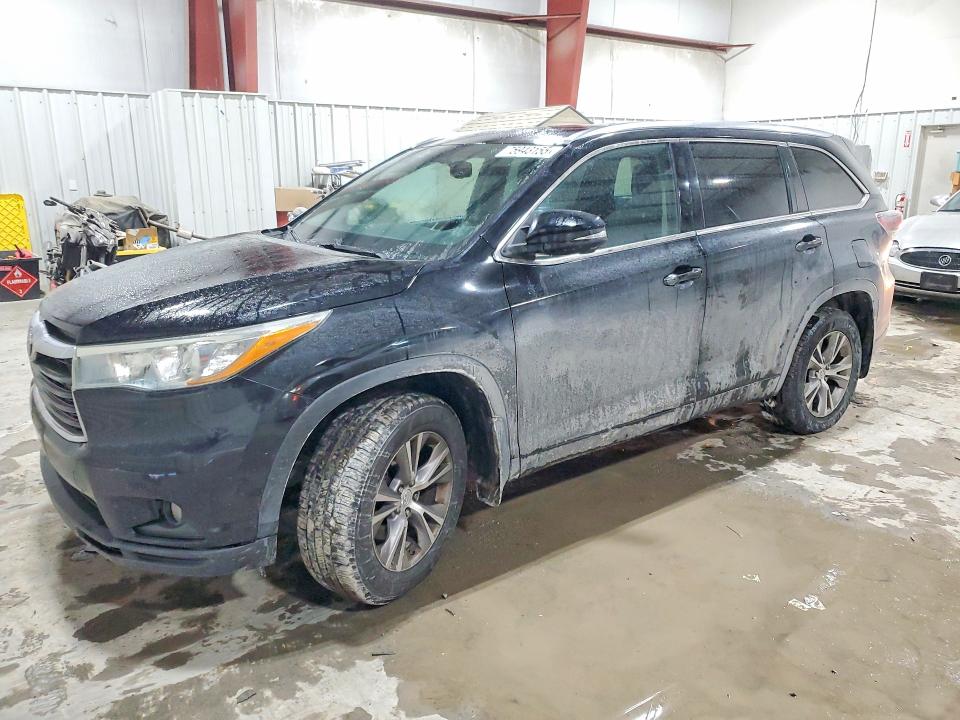 TOYOTA HIGHLANDER 2015 с VIN 5TDJKRFH6FS189677 - Фото с аукциона