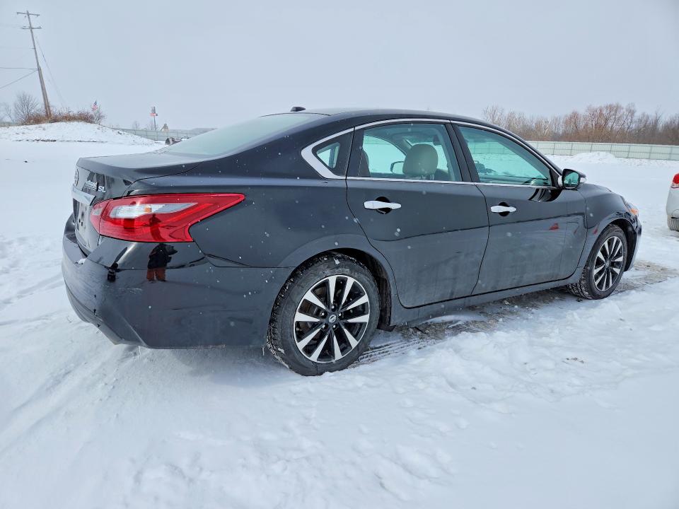 Photo 3 from auction – 2018 NISSAN ALTIMA with VIN 1N4AL3AP2JC114371
