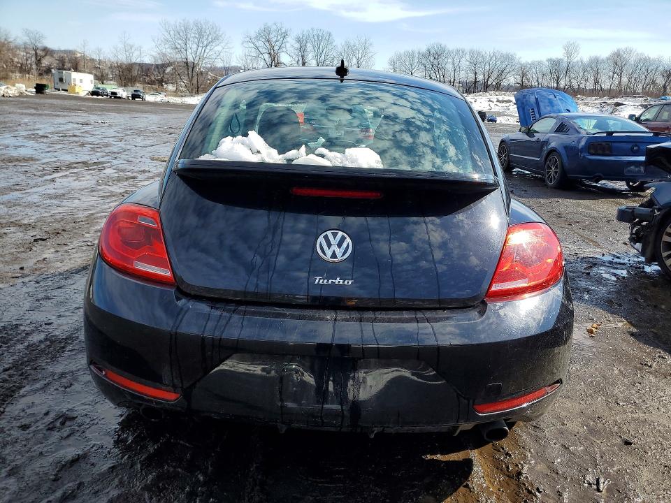 Photo 6 from auction – 2014 VOLKSWAGEN BEETLE with VIN 3VWVT7AT8EM638870