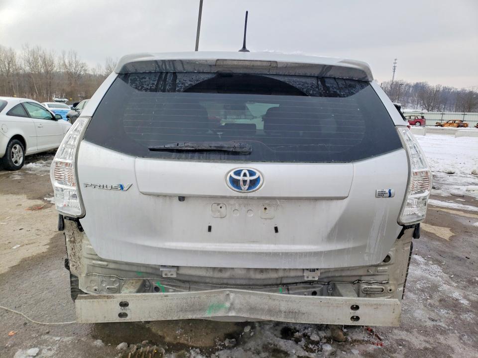 Photo 6 from auction – 2012 TOYOTA PRIUS V with VIN JTDZN3EUXC3069383