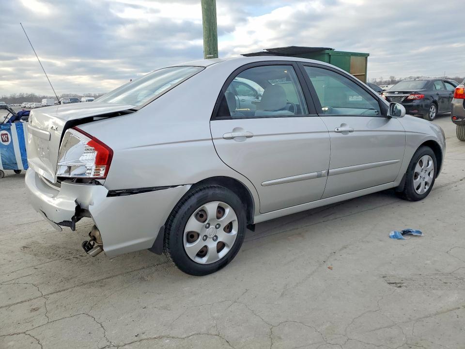 Photo 3 from auction – 2009 KIA SPECTRA with VIN KNAFE221295651687