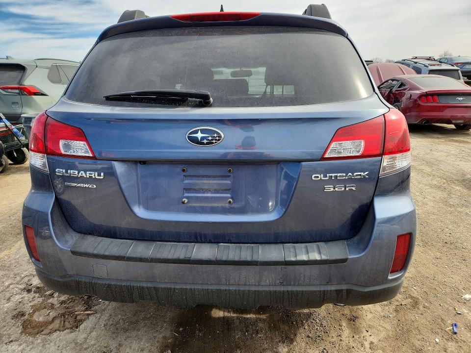 Photo 6 from auction – 2014 SUBARU OUTBACK 3. with VIN 4S4BRDLC1E2255419