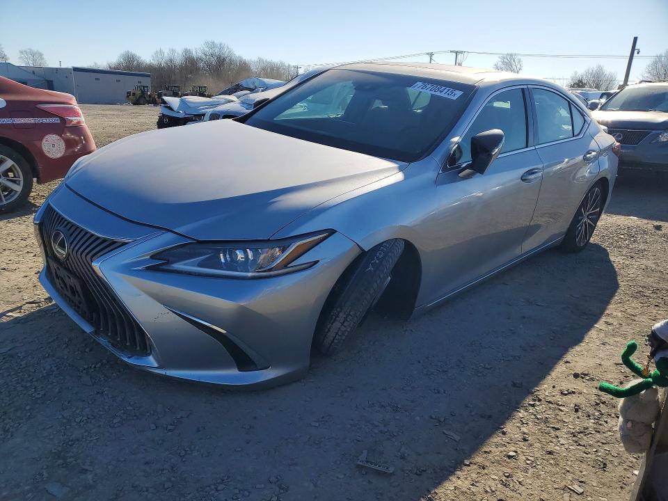 LEXUS ES 250 BAS 2023 with VIN 58AD11D13PU011833 - Photo from auction
