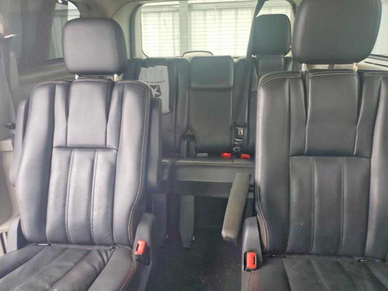 Photo 10 from auction – 2011 CHRYSLER TOWN & COUNTRY with VIN 2A4RR8DG0BR714510