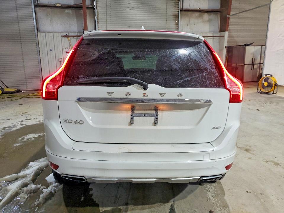 Photo 6 from auction – 2015 VOLVO XC60 3.2 P with VIN YV4940RB1F2613111