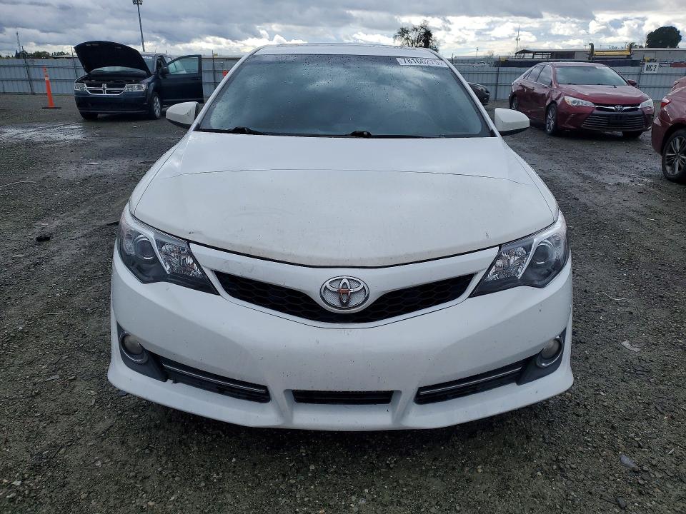 Photo 5 from auction – 2014 TOYOTA CAMRY with VIN 4T1BF1FK1EU350741