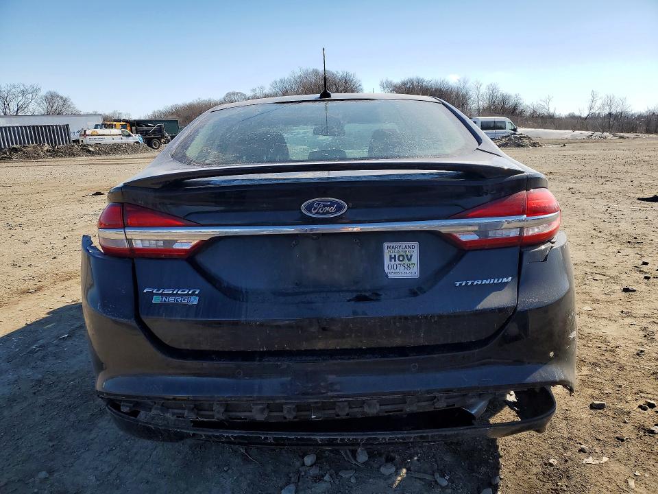 Photo 6 from auction – 2017 FORD FUSION with VIN 3FA6P0SU0HR175694