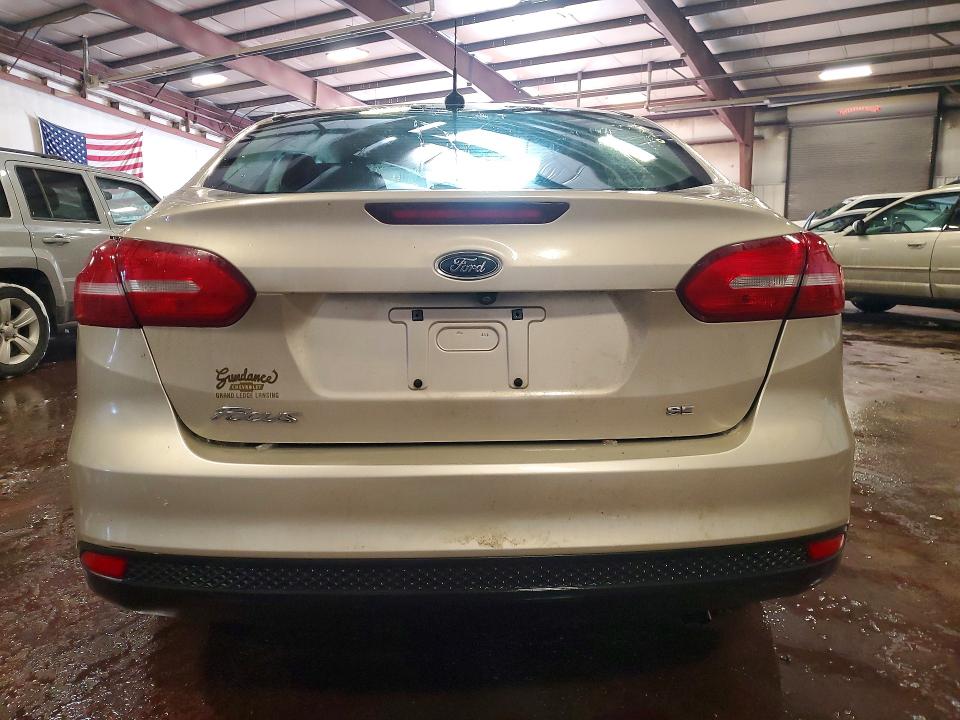 Photo 6 from auction – 2017 FORD FOCUS with VIN 1FADP3F29HL300756