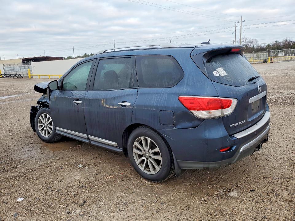 Photo 2 from auction – 2014 NISSAN PATHFINDER with VIN 5N1AR2MNXEC690191
