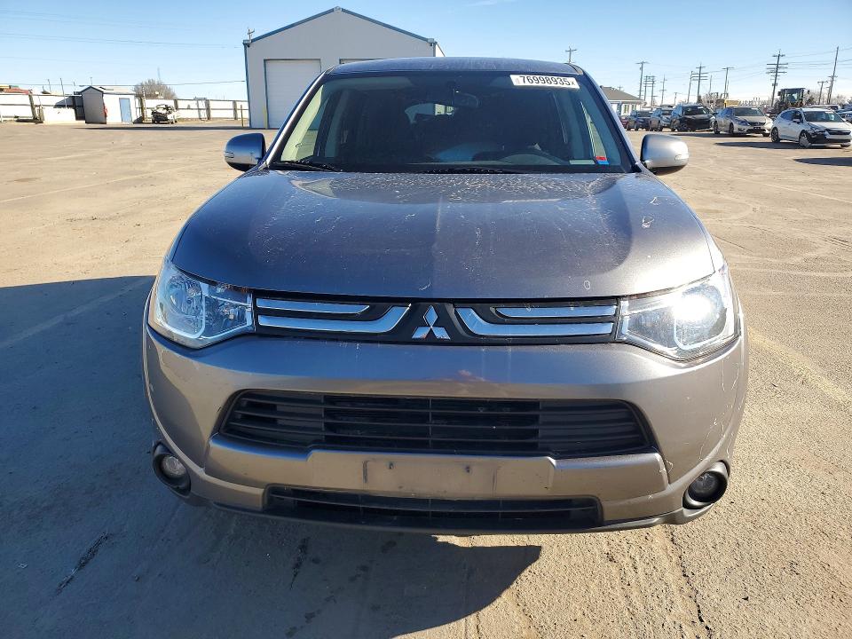 Photo 5 from auction – 2014 MITSUBISHI OUTLANDER with VIN JA4AD3A33EZ010151