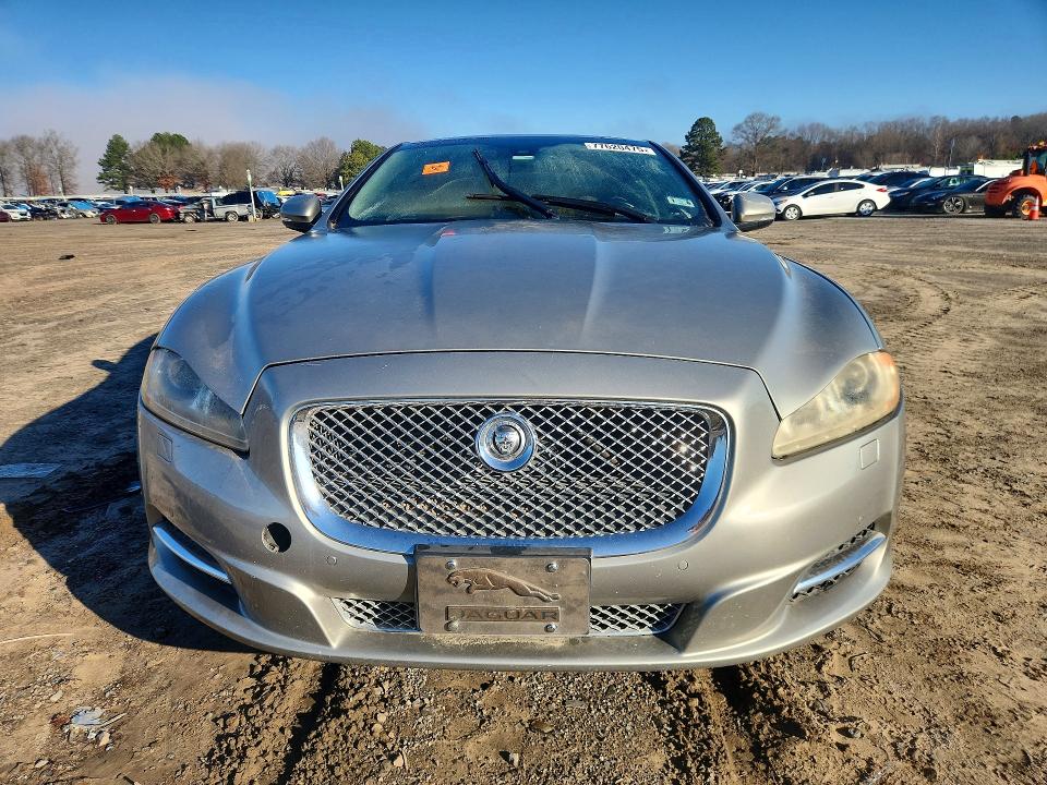 Photo 5 from auction – 2013 JAGUAR XJ with VIN SAJWA1C74D8V41812