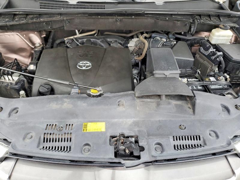Foto 12 de la subasta – 2017 TOYOTA HIGHLANDER con VIN 5TDBZRFH9HS363342