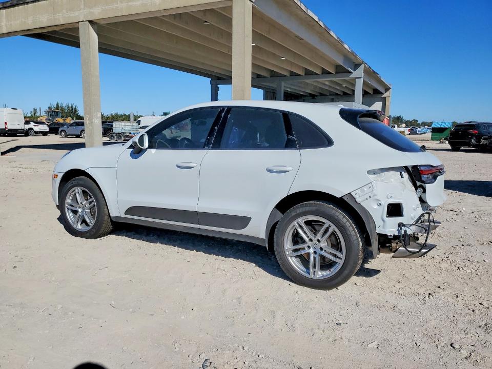 Photo 2 from auction – 2021 PORSCHE MACAN with VIN WP1AA2A51MLB13871
