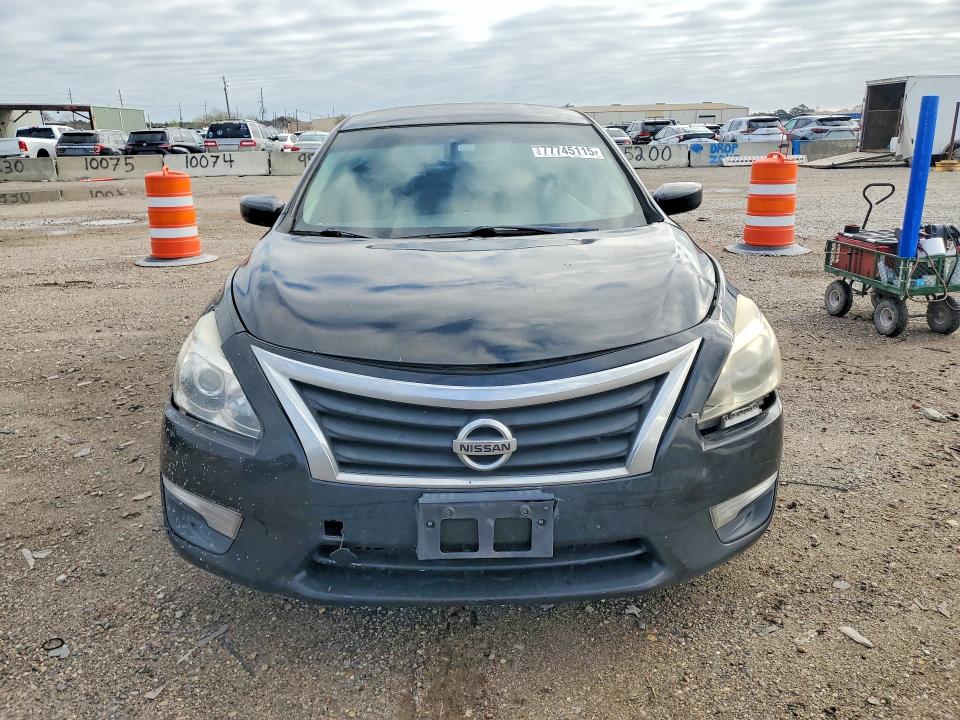 صورة رقم 5 من المزاد - 2015 NISSAN ALTIMA مع VIN 1N4AL3AP3FC273147