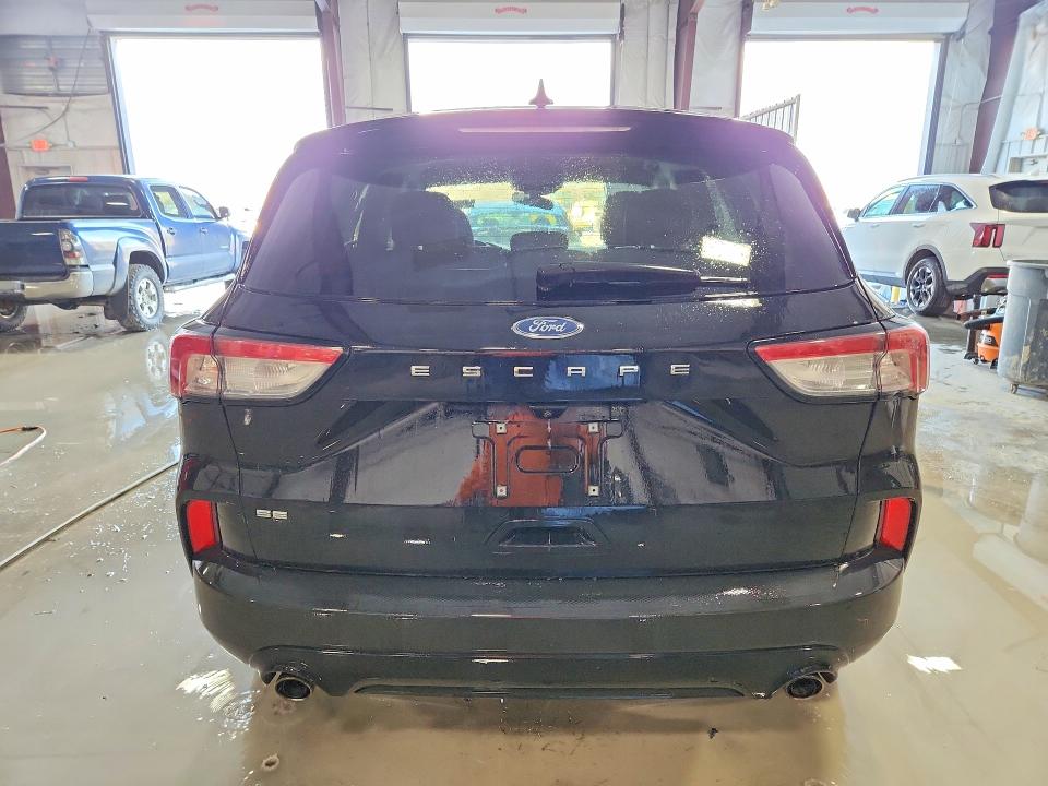 Photo 6 from auction – 2021 FORD ESCAPE with VIN 1FMCU0G64MUA97628