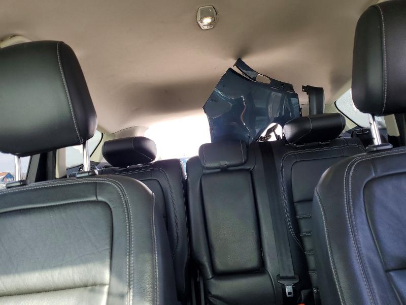 Photo 10 from auction – 2018 FORD ESCAPE with VIN 1FMCU9HD7JUC00487