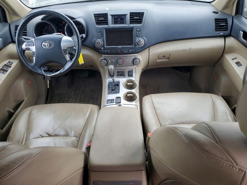 Photo 8 from auction – 2012 TOYOTA HIGHLANDER with VIN 5TDBK3EH9CS120710