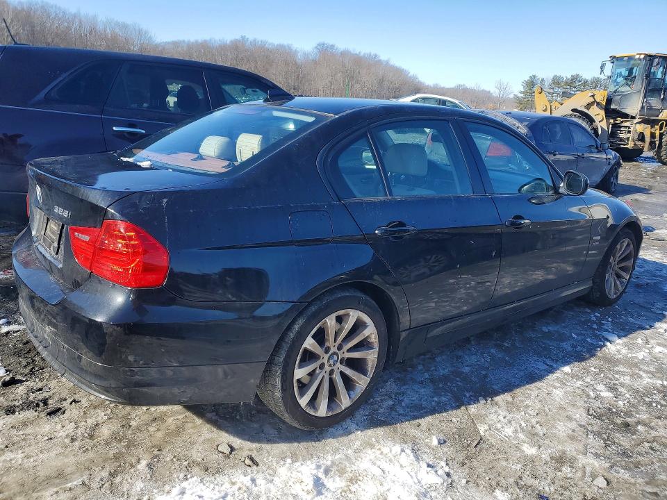 Photo 3 from auction – 2011 BMW 328 XI SUL with VIN WBAPK5G59BNN80696