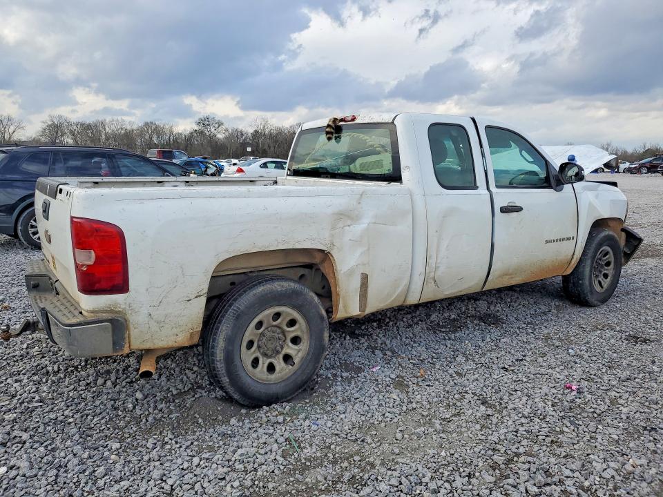 Photo 3 from auction – 2007 CHEVROLET SILVERADO with VIN 1GCEC19C07Z531351