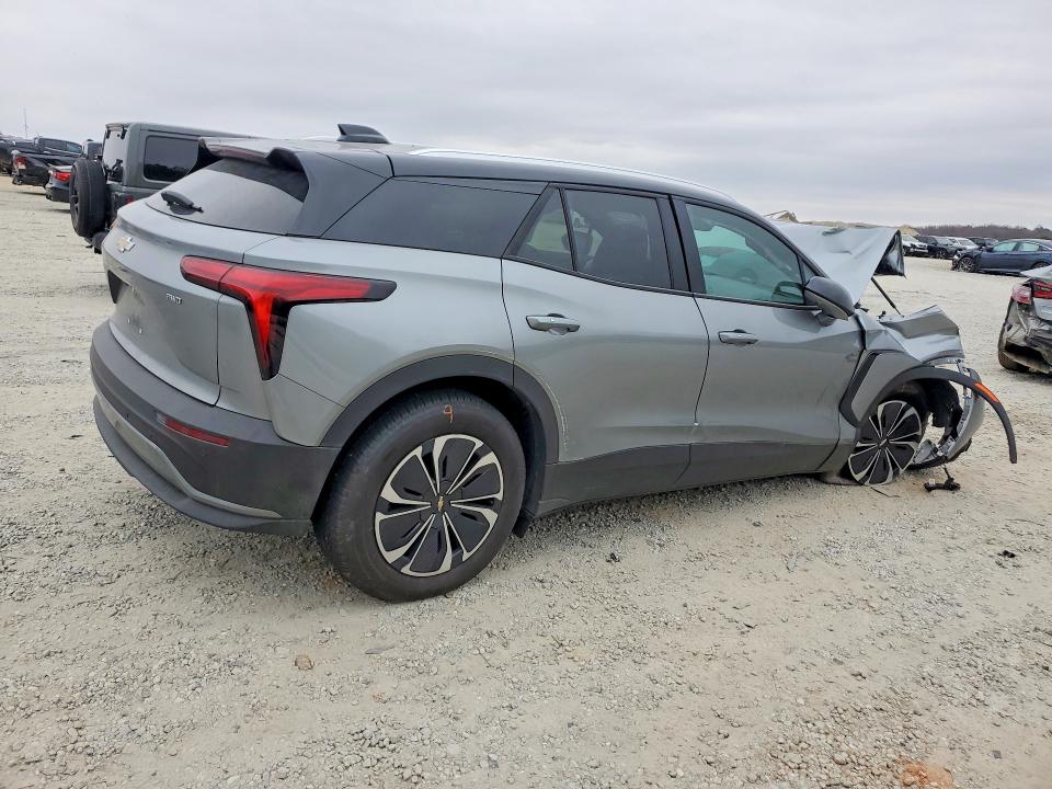 Photo 3 from auction – 2025 CHEVROLET BLAZER with VIN 3GNKDGRJ7SS149316