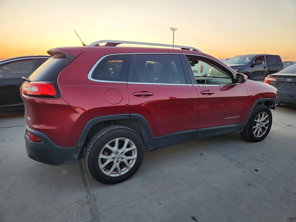 Photo 3 from auction – 2015 JEEP CHEROKEE L with VIN 1C4PJLCB9FW616537