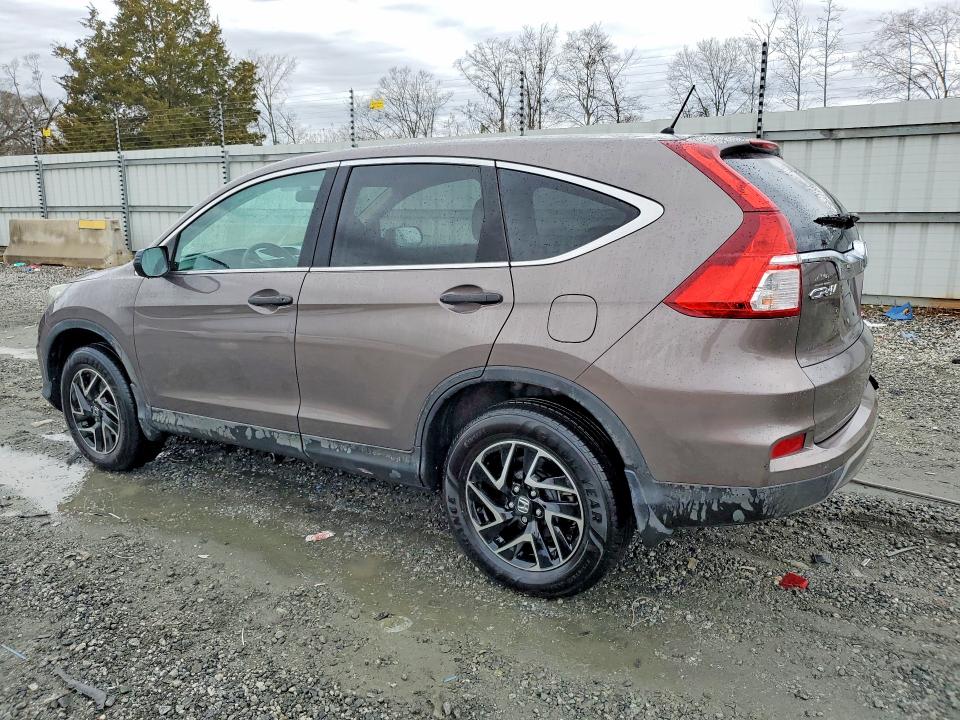 Photo 2 from auction – 2016 HONDA CR-V SE with VIN 2HKRM3H40GH541776