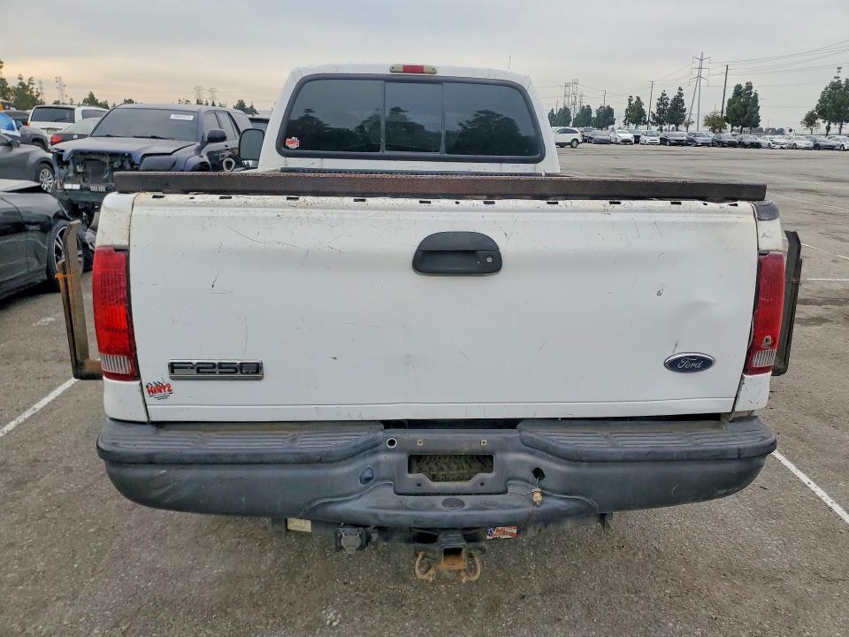 Photo 6 from auction – 2006 FORD F250 SUPER with VIN 1FTNF20516EA43303