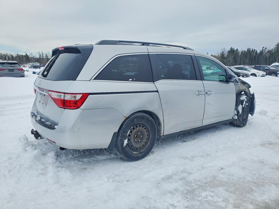 Photo 3 from auction – 2013 HONDA ODYSSEY with VIN 5FNRL5H40DB501125