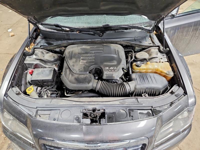 Photo 11 from auction – 2014 CHRYSLER 300 S with VIN 2C3CCAGG1EH283867