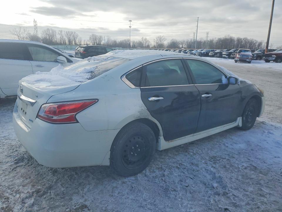 Photo 3 from auction – 2014 NISSAN ALTIMA with VIN 1N4AL3AP3EN235033