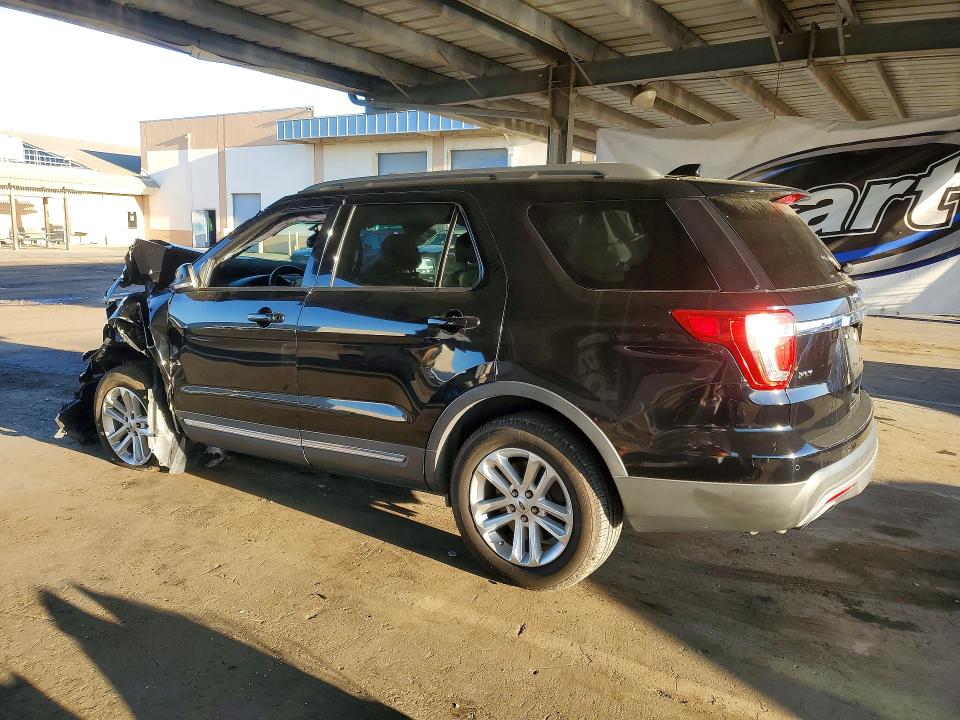 Photo 2 from auction – 2016 FORD EXPLORER with VIN 1FM5K7D85GGB18728