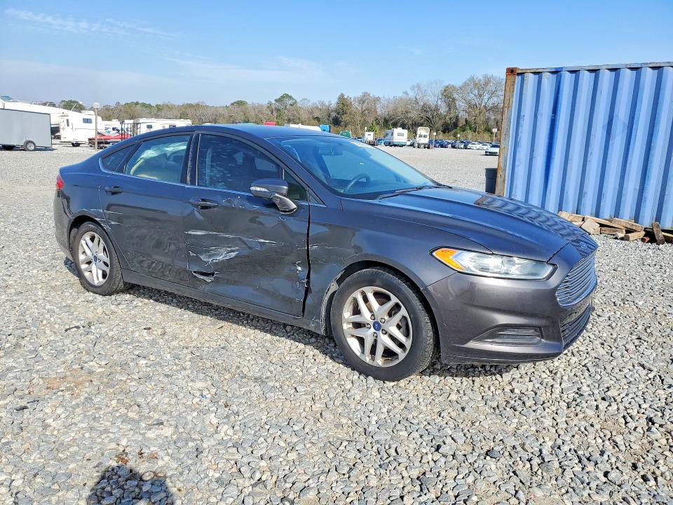Zdjęcie 4 z aukcji – 2015 FORD FUSION SE z VIN 3FA6P0HD7FR248936