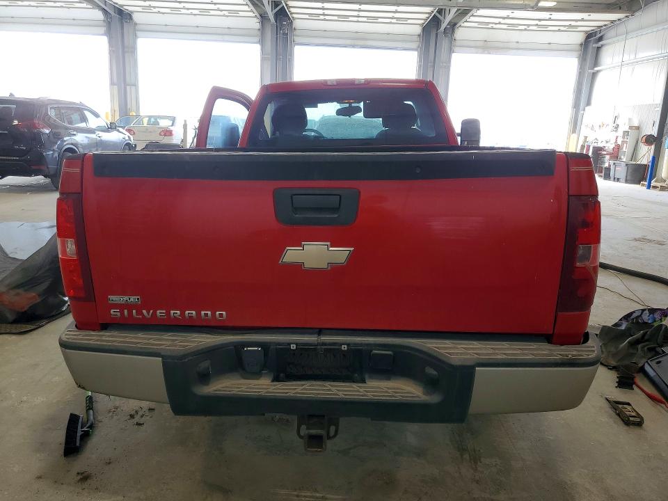 Photo 6 from auction – 2008 CHEVROLET SILVERADO with VIN 1GCEK14048Z149955