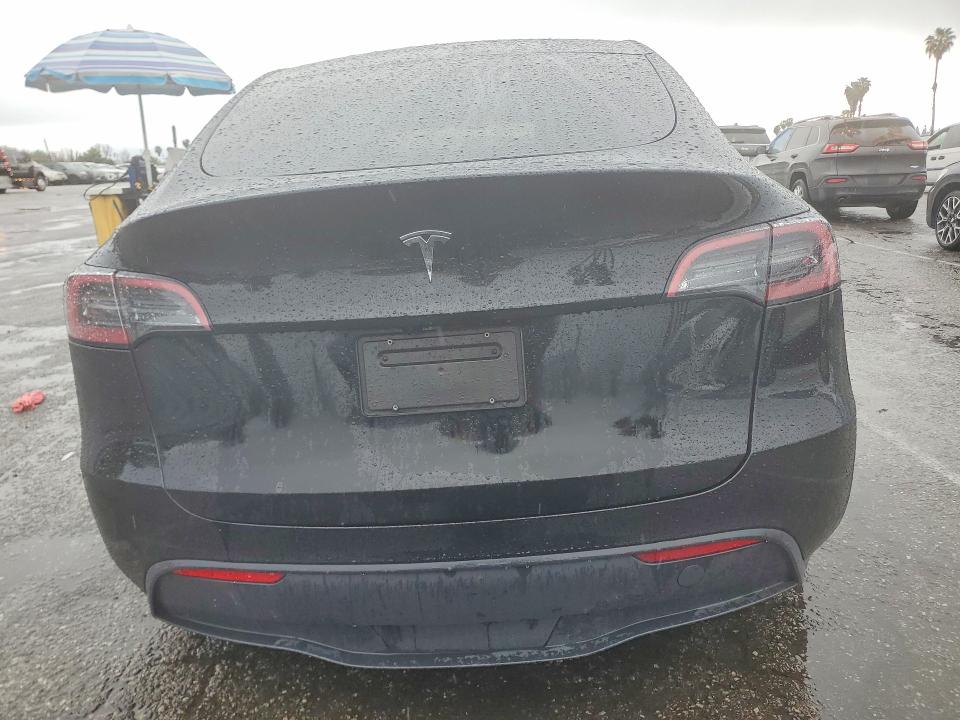 Photo 6 from auction – 2025 TESLA MODEL Y with VIN 7SAYGDED2SF235041