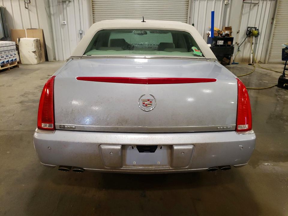 Photo 6 from auction – 2006 CADILLAC DTS with VIN 1G6KD57Y56U130334