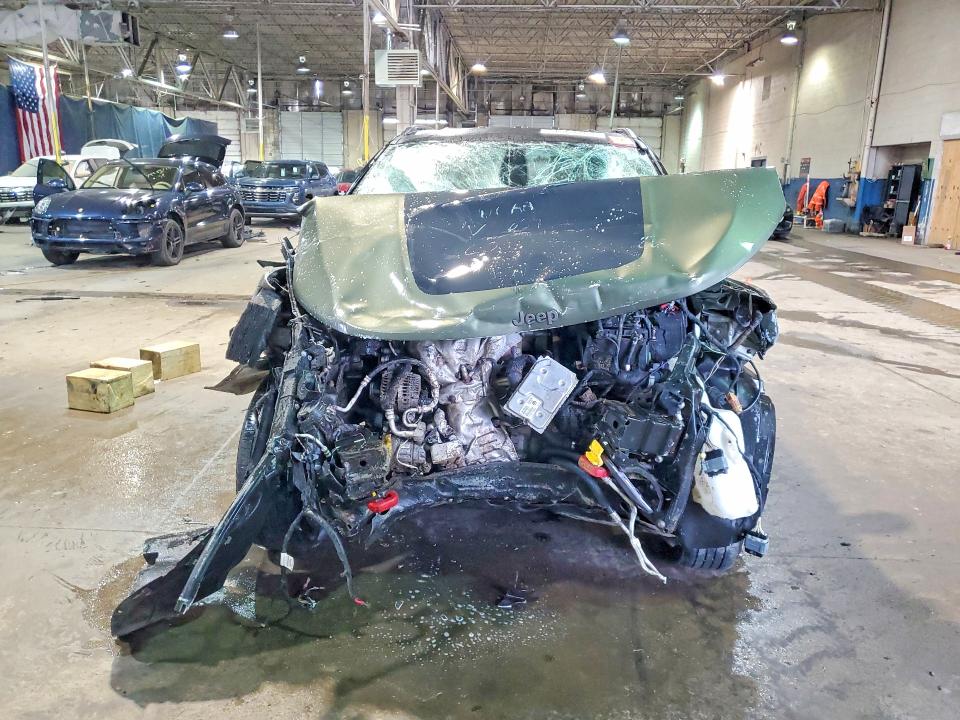 Photo 5 from auction – 2018 JEEP COMPASS with VIN 3C4NJDDB2JT207659