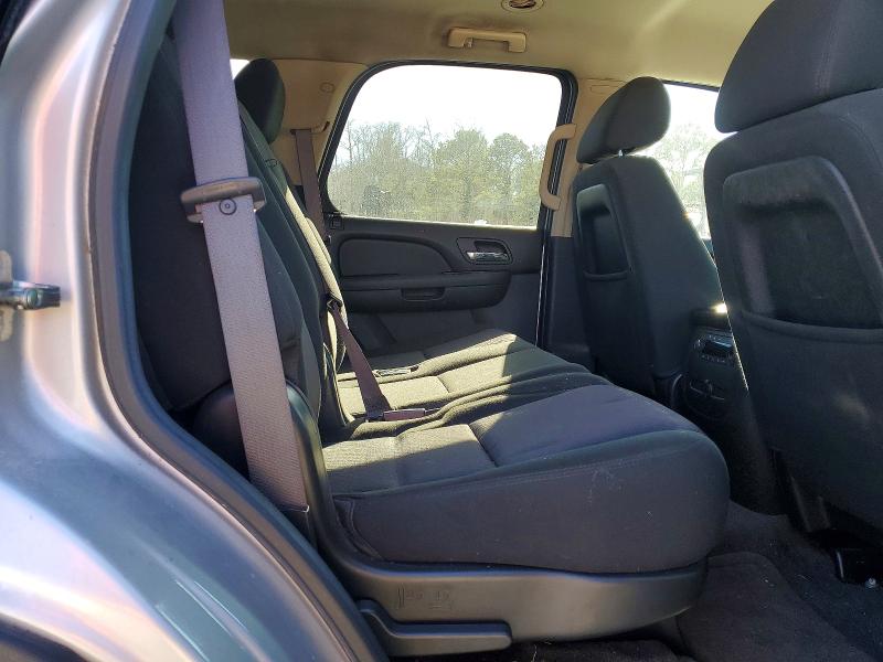 Photo 11 from auction – 2012 CHEVROLET TAHOE K150 with VIN 1GNSKAE02CR324267